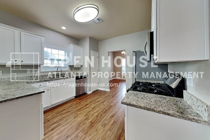 6430 Queensdale Dr - Photo 6 of 20