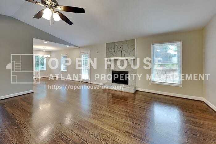3777 Junction Dr Nw - Photo 4 of 23
