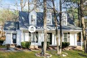 featured image of 90 Cedarhurst Ln