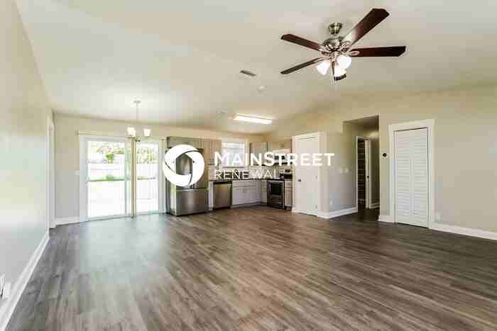 1729 Ne 20th Ter - Photo 4 of 16
