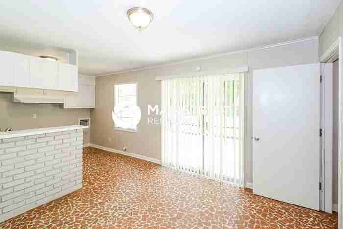 3193 Craig St - Photo 6 of 16