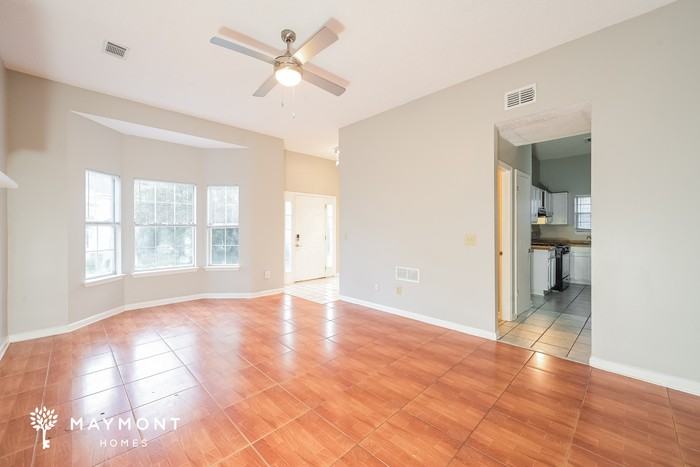 4899 Hairston Pl - Photo 7 of 15