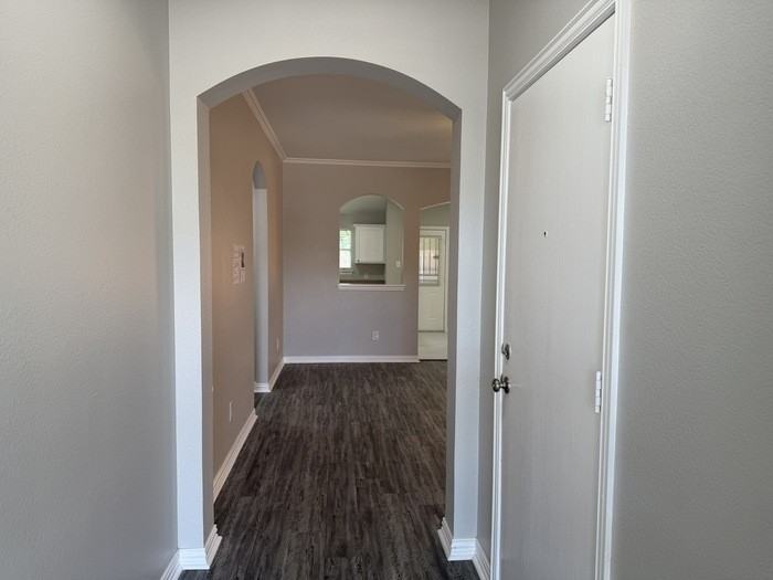 4815 Mexico Ct - Photo 2 of 28