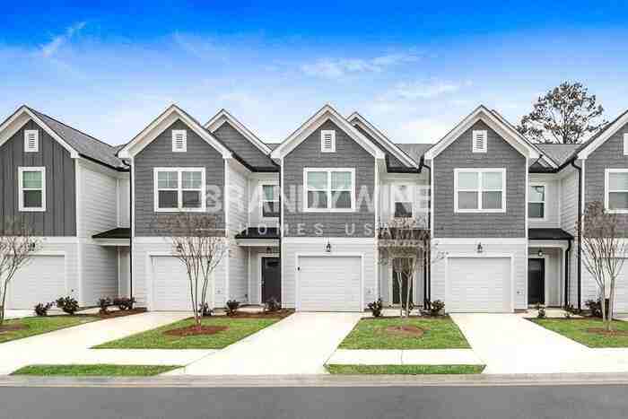 126 Crestview Way - Photo 2 of 32