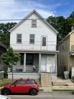 featured image of 2468 S 6th St