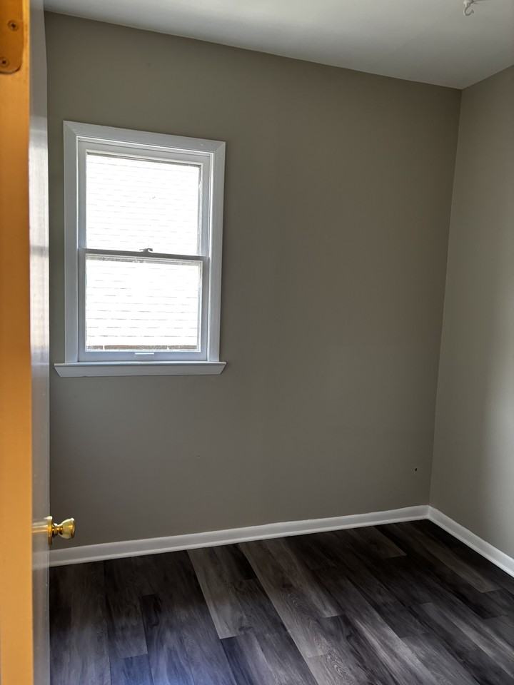 2468 South 6th St. Unit A (Upper) - Photo 5 of 25