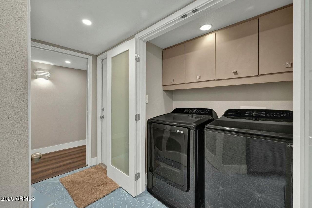 21 W Pasadena Ave #1 - Photo 7 of 14