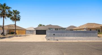 featured image of 15705 Escapade St