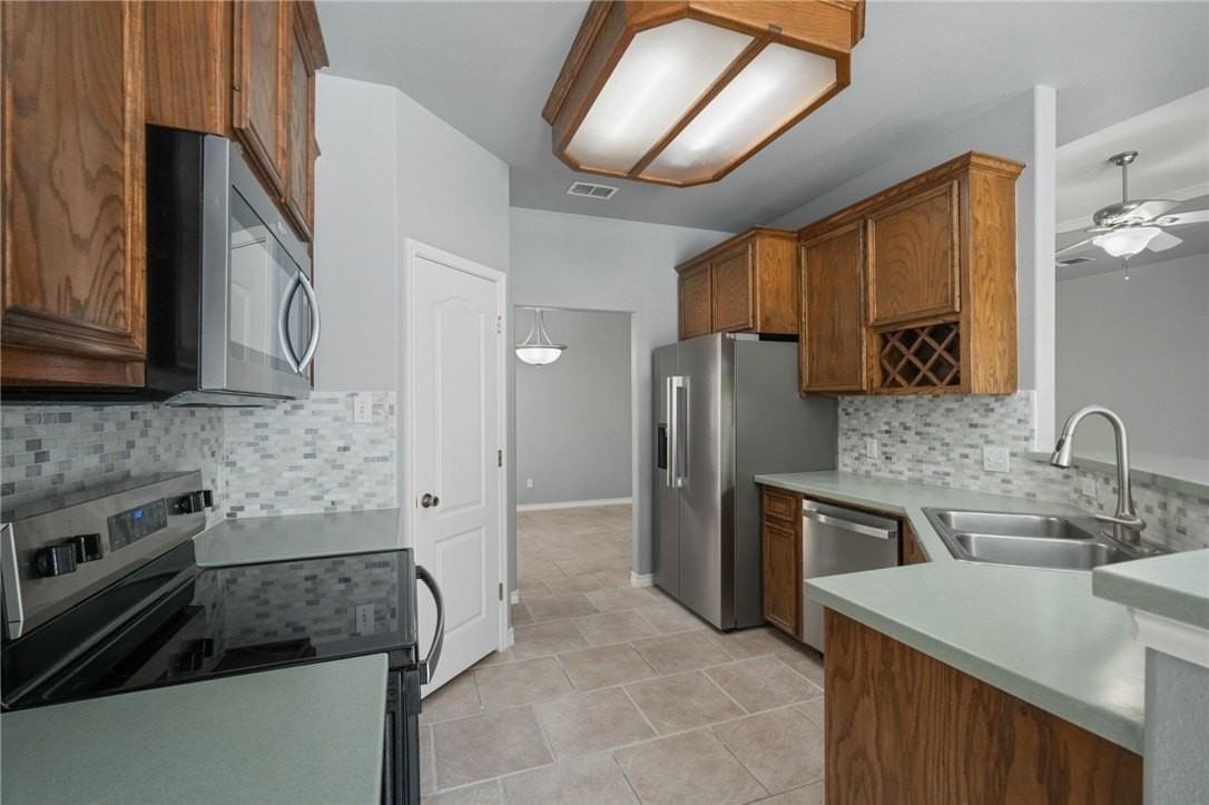 3141 Quail Springs Rd #4 - Photo 5 of 18