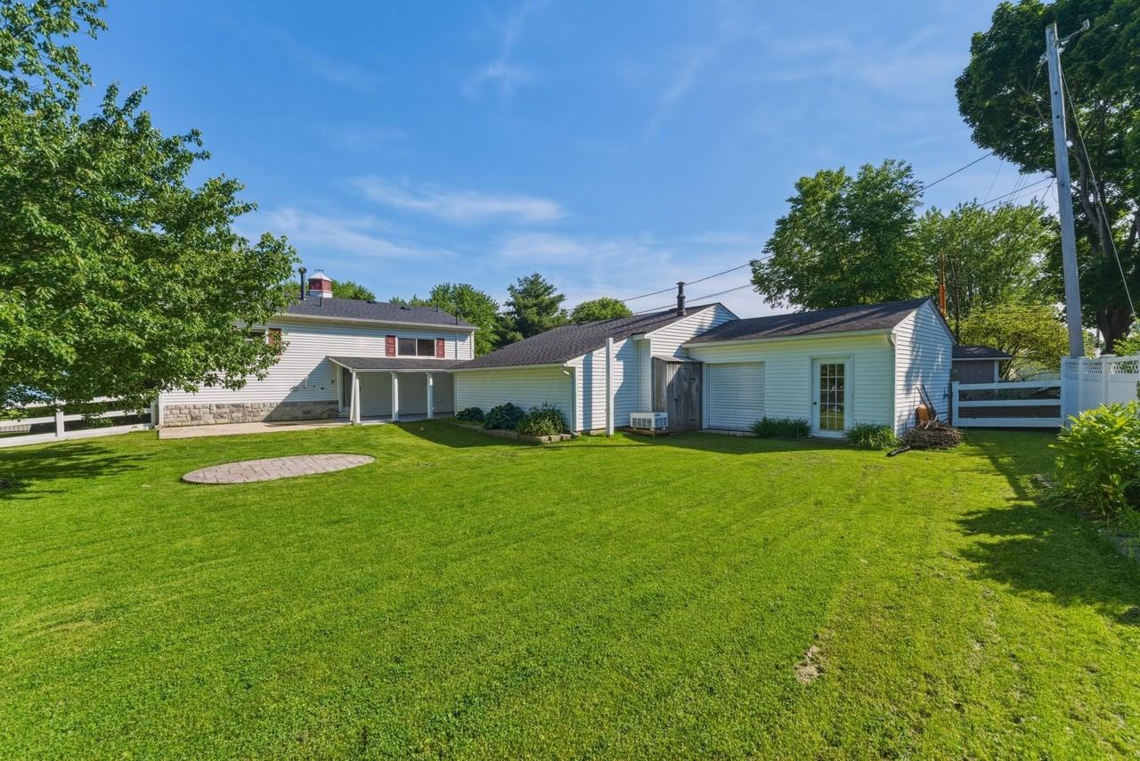 291 Hawthorne Rd - Photo 7 of 29