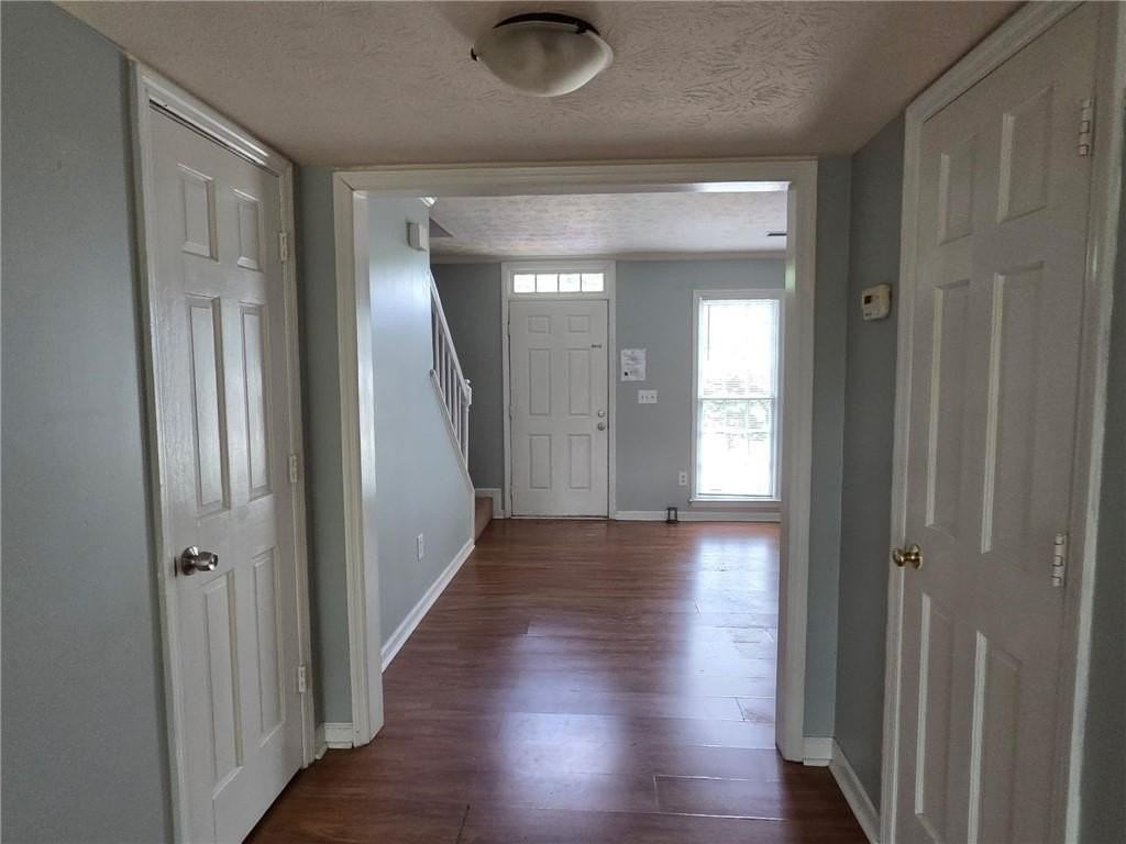 876 Indian Lake Dr Nw - Photo 2 of 16