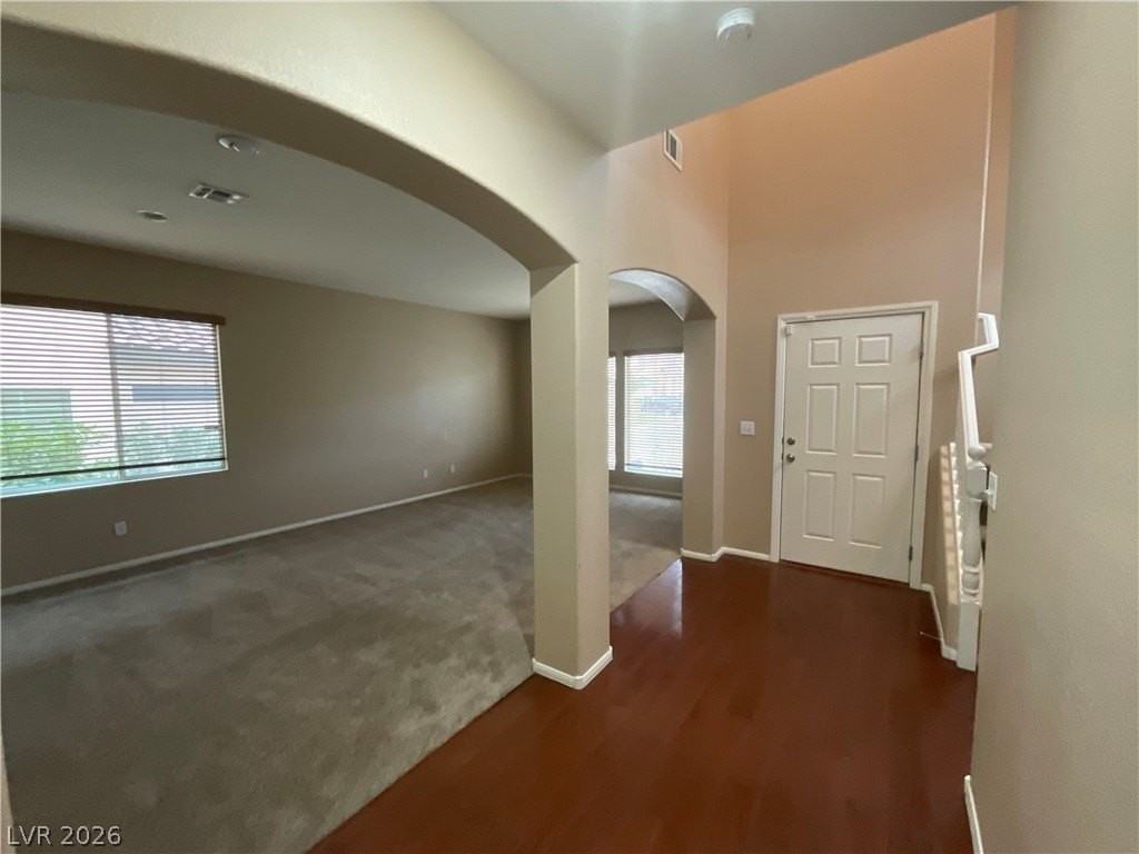 10841 Paradise Rd - Photo 4 of 36
