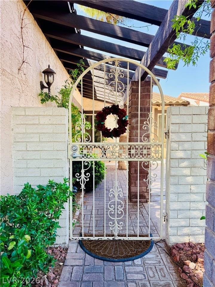 2212 Plaza Del Prado - Photo 2 of 46