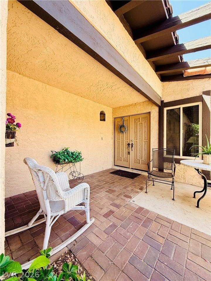 2212 Plaza Del Prado - Photo 5 of 46