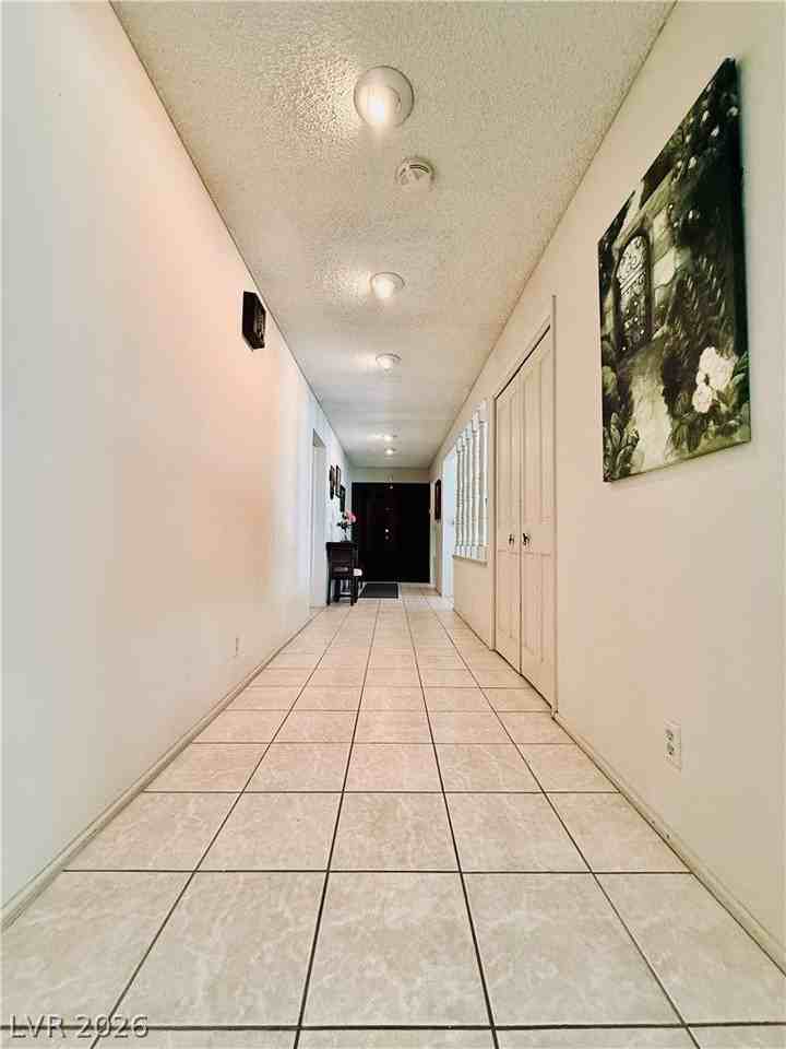 2212 Plaza Del Prado - Photo 7 of 46