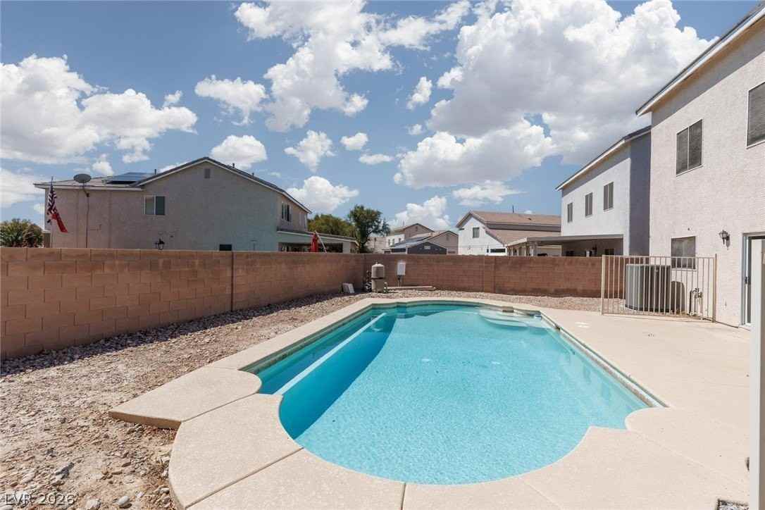 6042 Highland Gardens Dr - Photo 4 of 24
