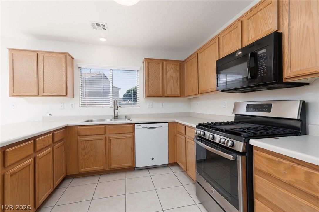 6042 Highland Gardens Dr - Photo 6 of 24