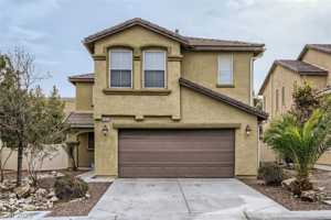 featured image of 2537 Begonia Valley Ave