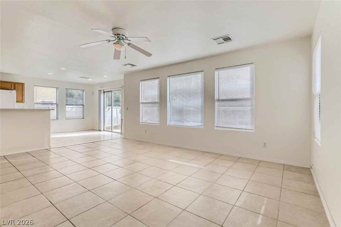 2537 Begonia Valley Ave - Photo 2 of 26