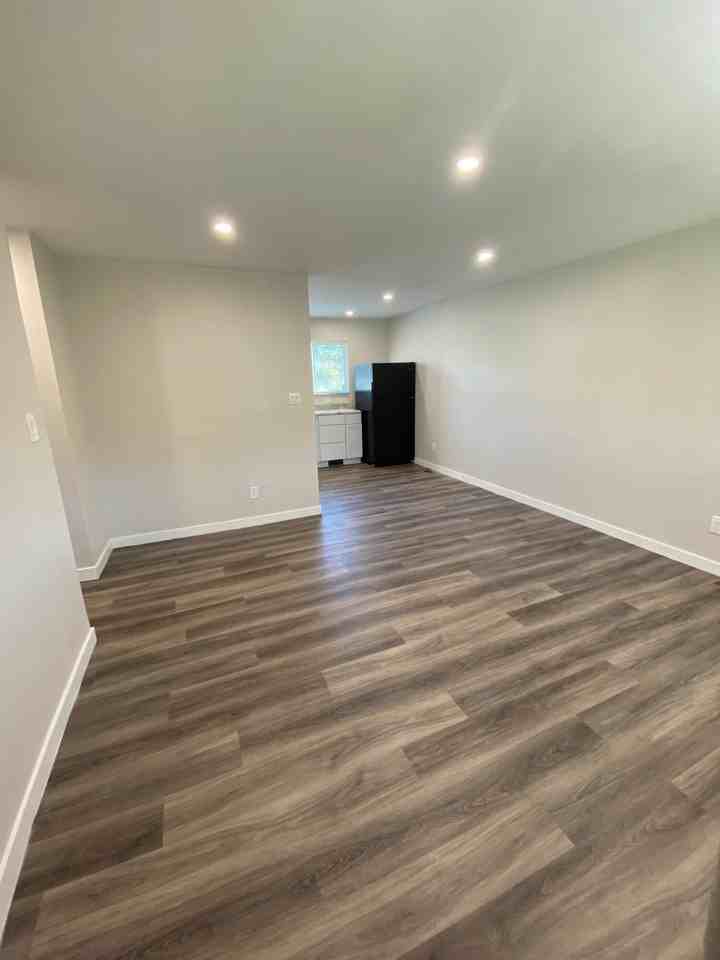 1654 Wiard Blvd - Photo 2 of 15