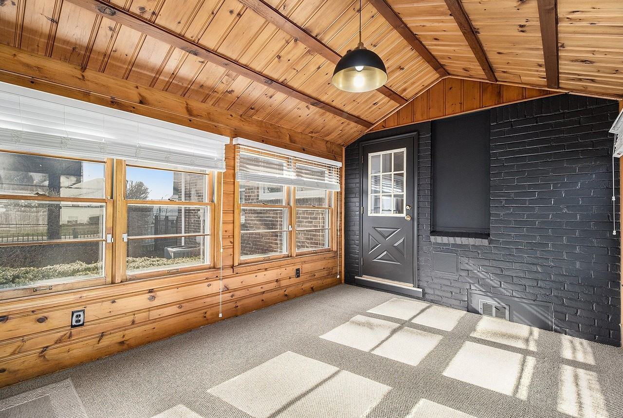 4526 Cooper Ave - Photo 7 of 15