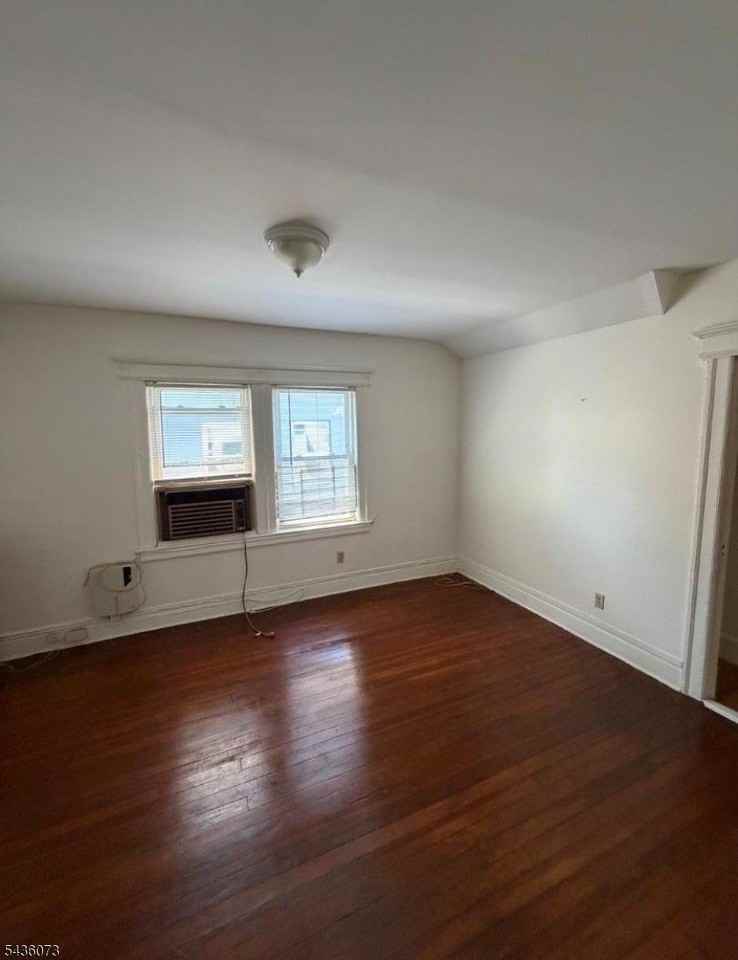 50 Treacy Ave - Photo 5 of 11