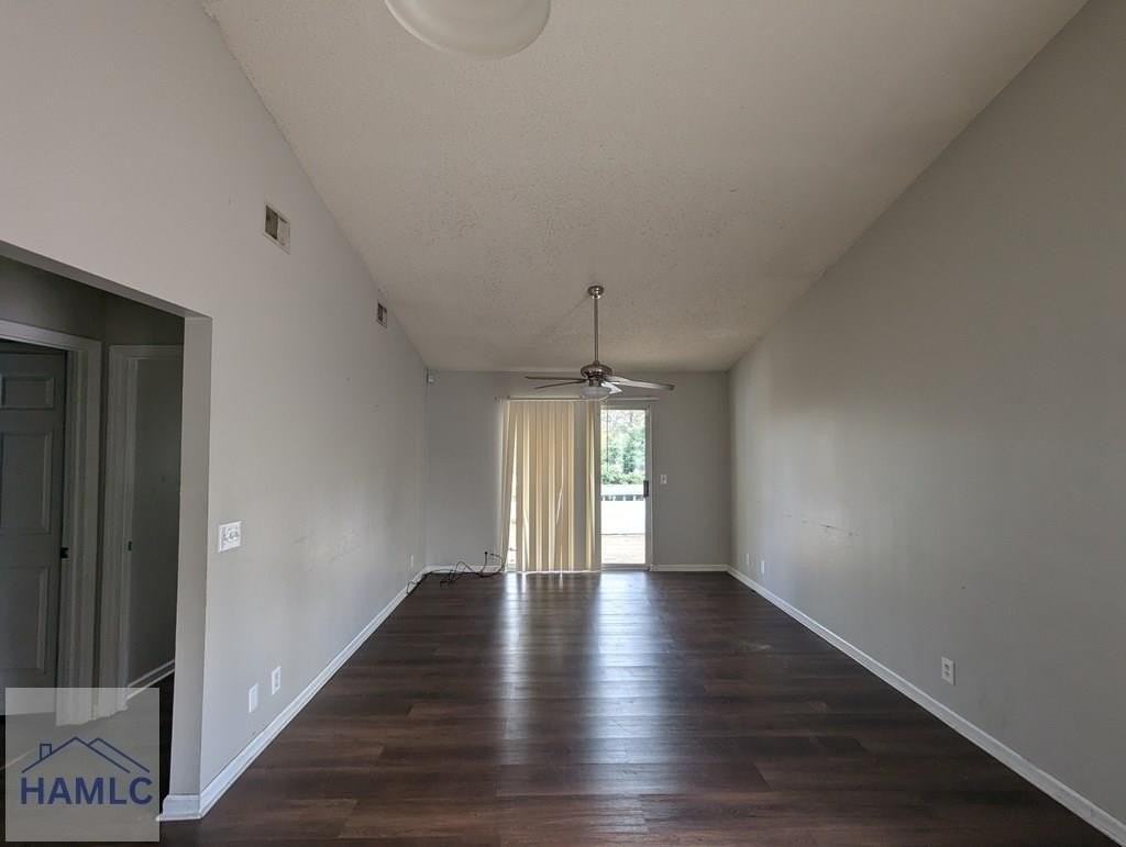 910 Brett Dr Apt 70 - Photo 4 of 8