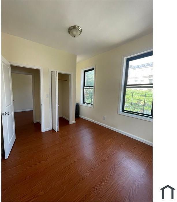 1925 D St Ne - Photo 2 of 4