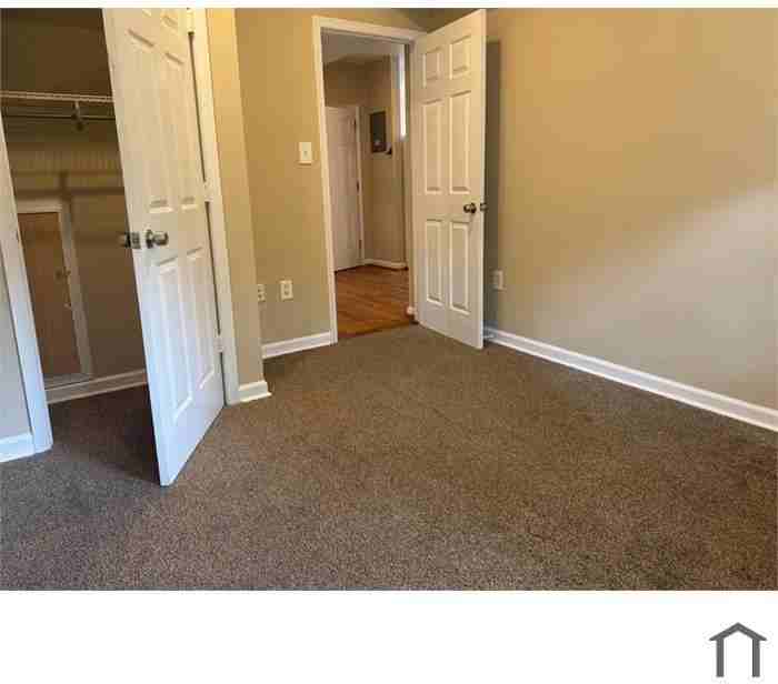 2801 R St Se - Photo 4 of 8