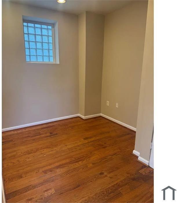 2801 R St Se - Photo 6 of 8