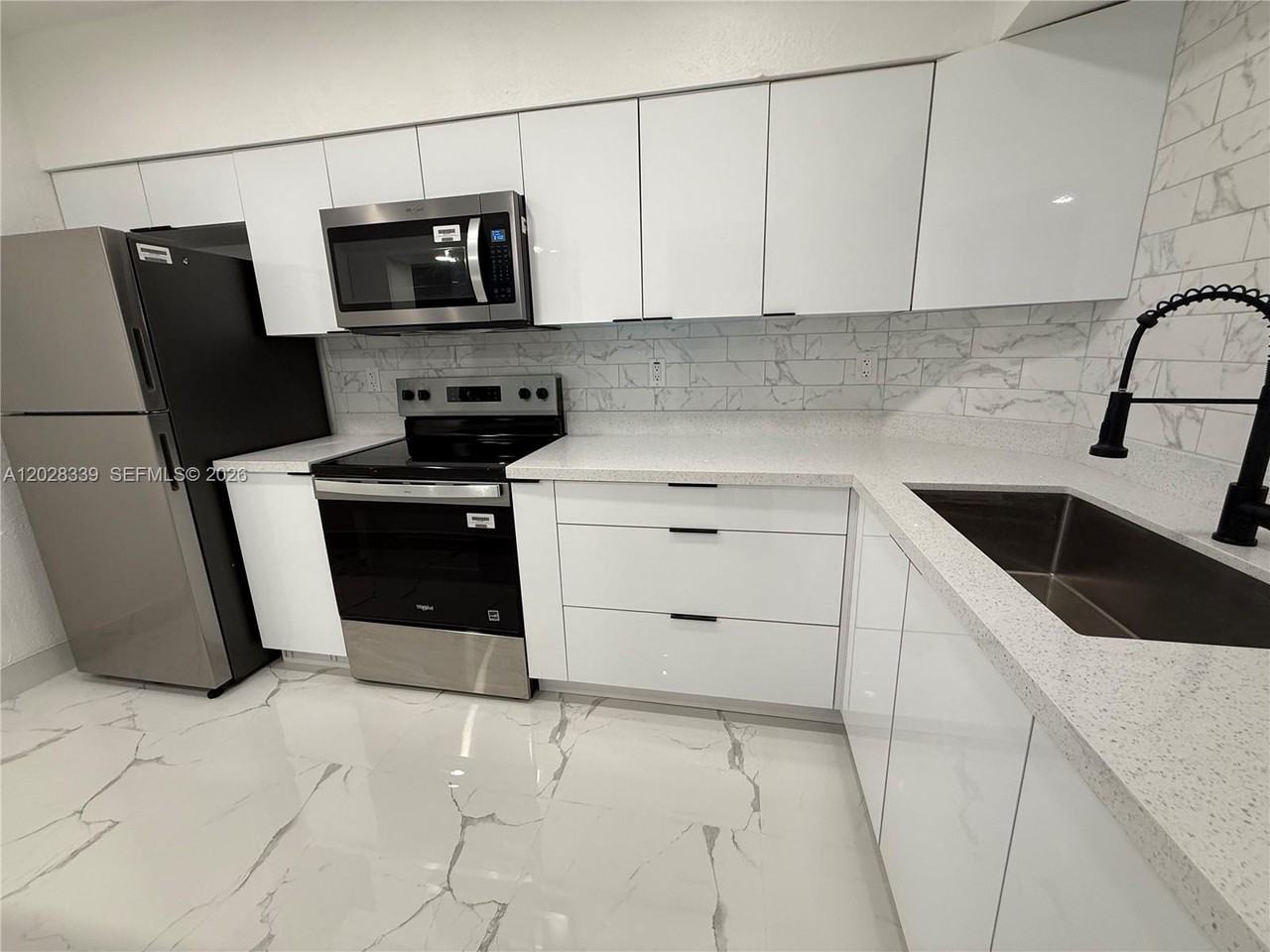 6520 W 8th Ln #2 - Photo 6 of 9