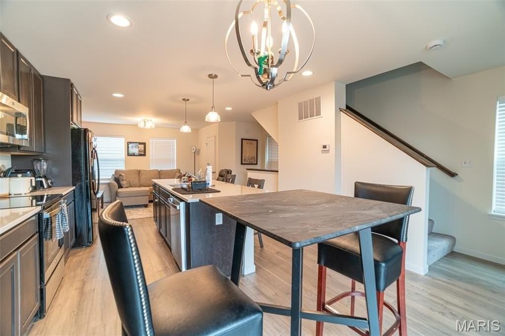 5004 Daggett Ave - Photo 4 of 30