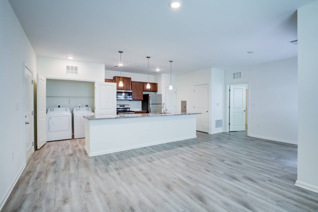 Capstone at Banks Crossing - Photo 3 of 22