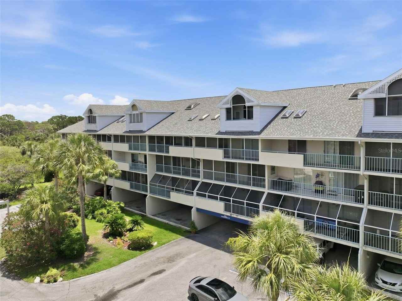 5557 Sea Forest Dr #215