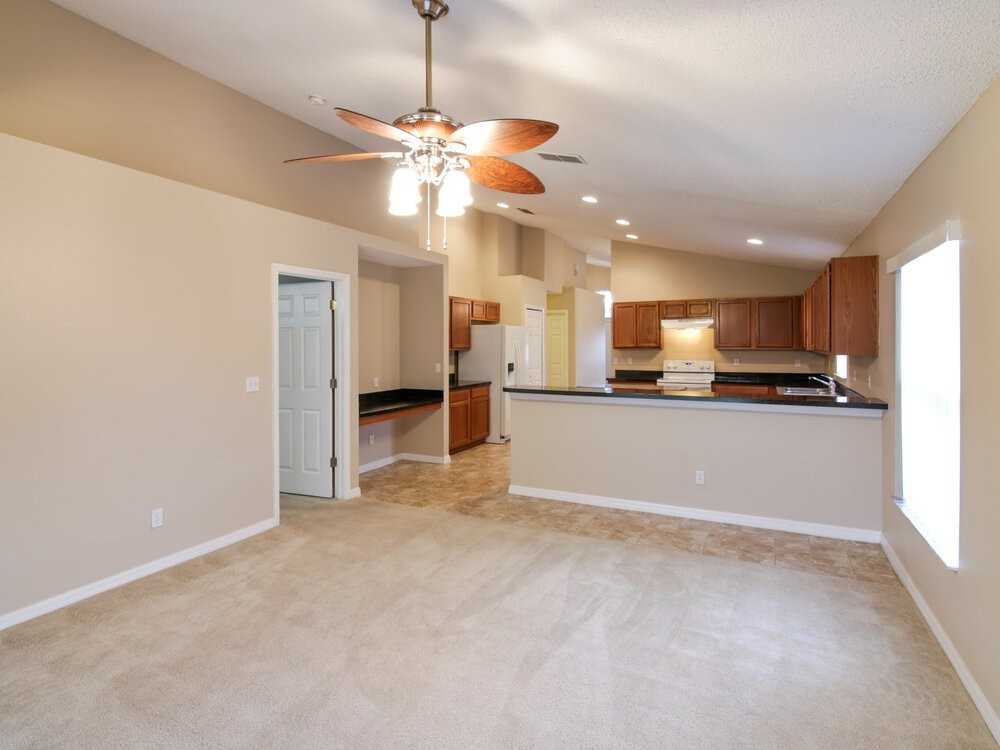 3005 Lorimer Ct - Photo 5 of 16