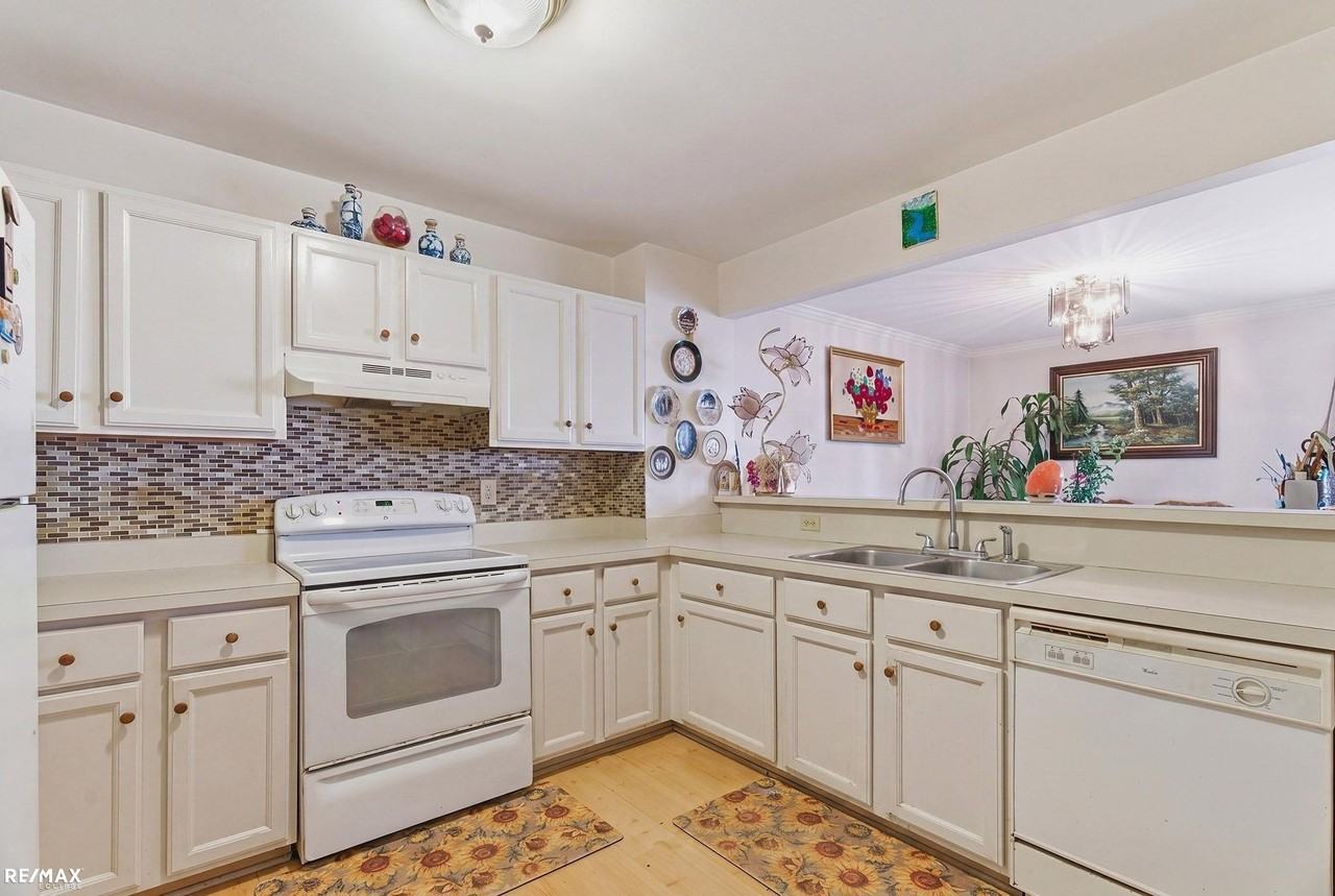 1288 Jay St - Photo 6 of 37