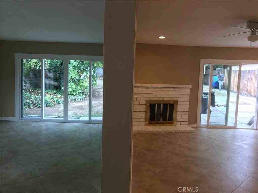 511 Mariposa Ave - Photo 2 of 19