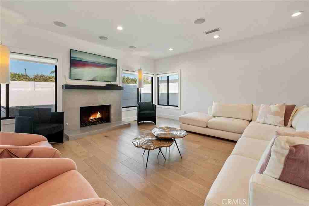 2402 Orchid Hill Pl - Photo 3 of 34