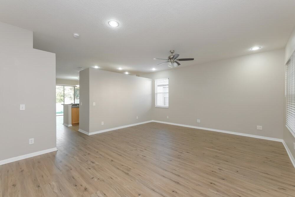 12923 Terrace Springs Dr - Photo 4 of 16