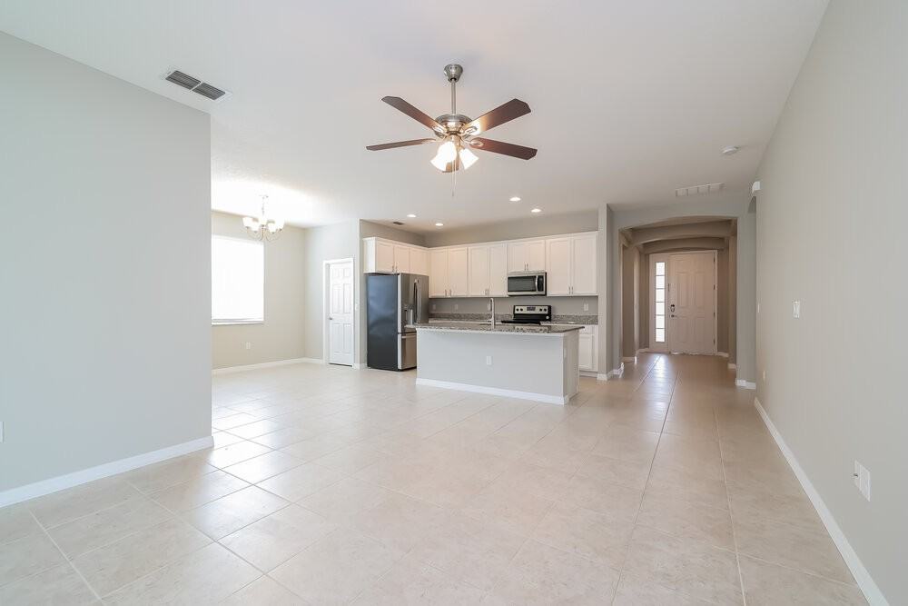 1392 Merion Dr - Photo 3 of 16