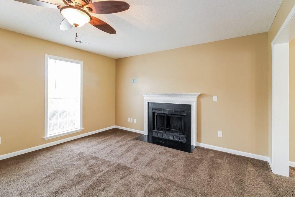 2424 Glen Laurel Dr - Photo 4 of 17