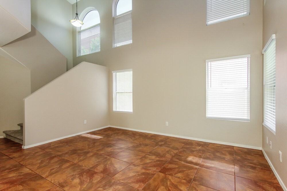 3719 E Inverness Ave #24 - Photo 4 of 17