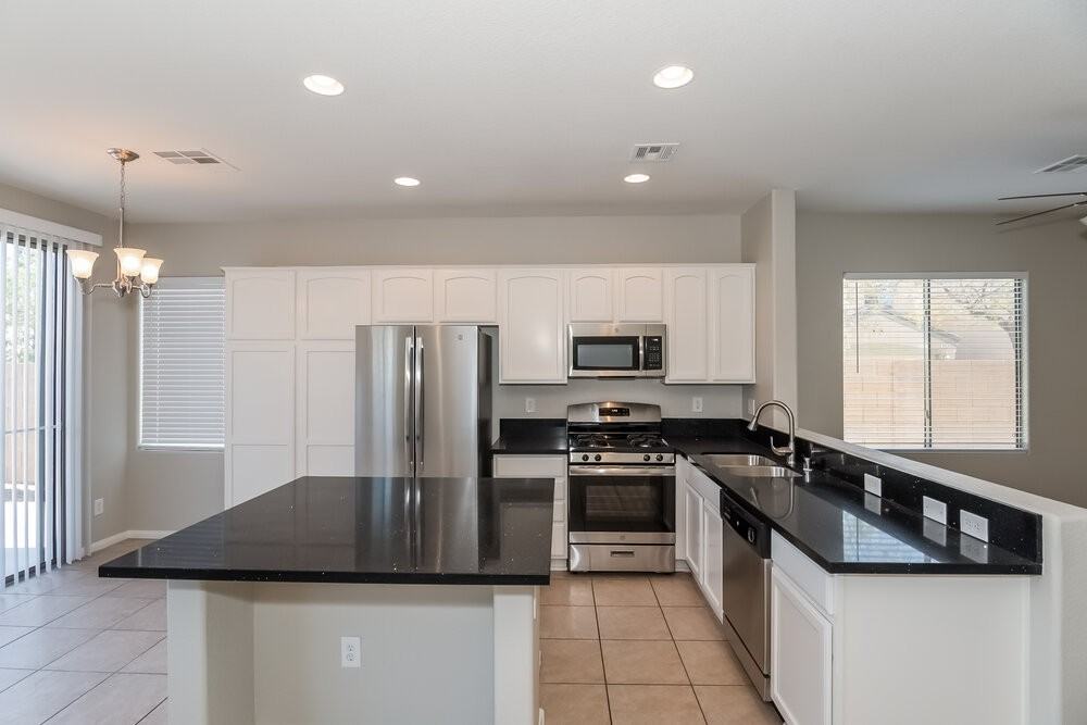 9044 Watermelon Seed Ave - Photo 5 of 15