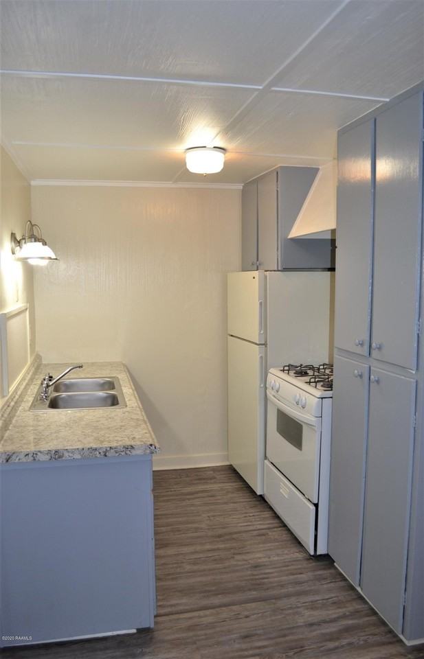 131 1/2 Mildred St #C - Photo 5 of 9