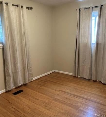4704 Jackson St - Photo 5 of 7