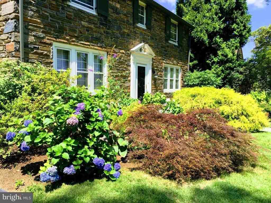 510 Monroe Rd - Photo 3 of 27