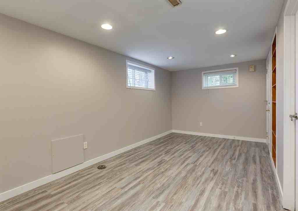 Legal 2 Bedroom Basement Suite in Ogden - Photo 7 of 19