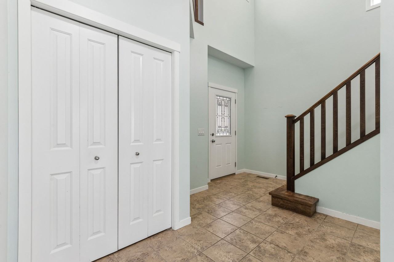 Beautiful 5 Bedroom Family Home in Fireside WITH NANNY SUITE! (CP074) - Photo 4 of 32