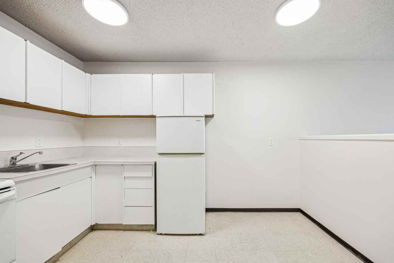 510 58 Ave Sw - Photo 6 of 19