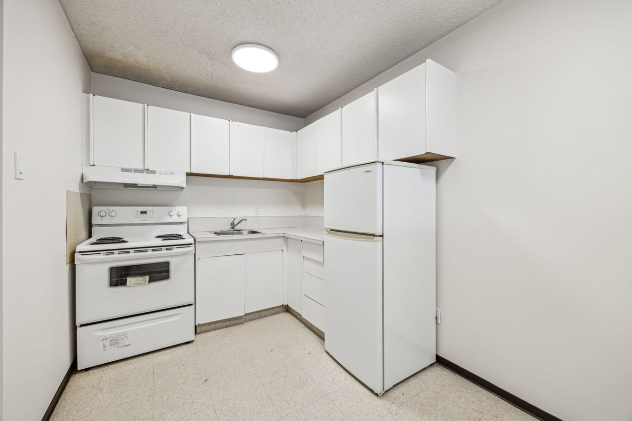 510 58 Ave Sw - Photo 7 of 19